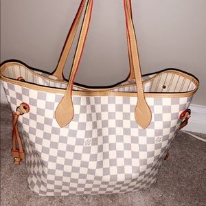 Louis V Neverfull MM/matching wallet